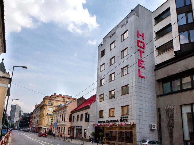 82B069ED5C9149BFE6B67932AC1037F7