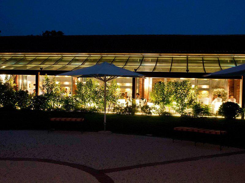 663C9307A3B3213B57DAE45519423053