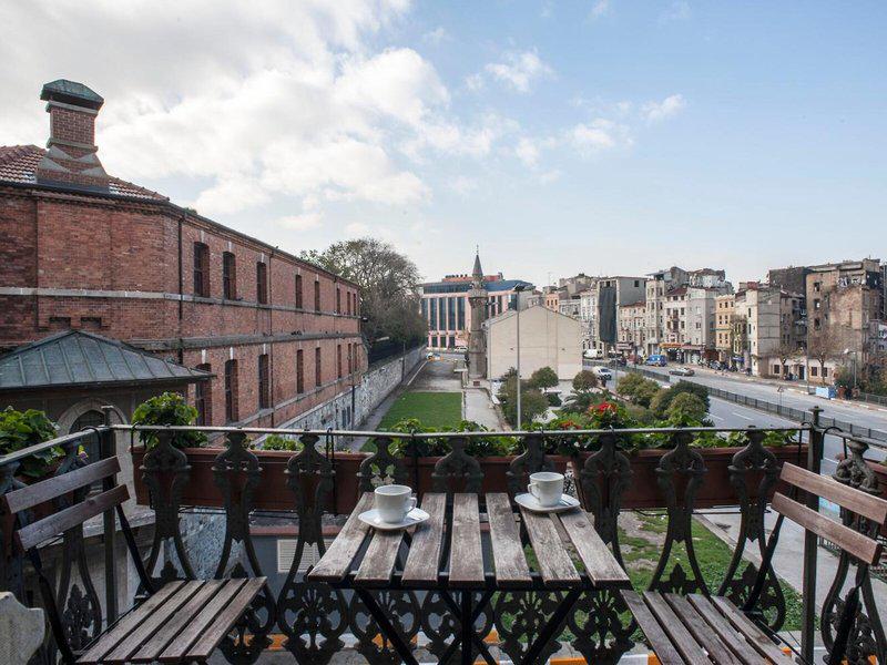 A0AE5A8D195CF2D2220EA60870F30BFB