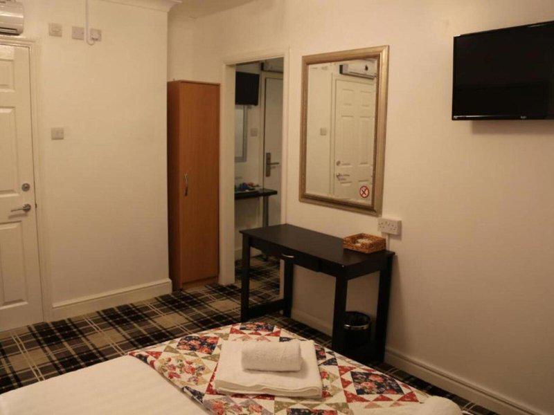 7DE5ADC920AD489A69F7F2885598020E