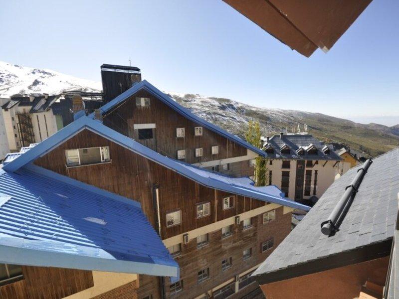 6B76A1C860FF38BB3695093992485868