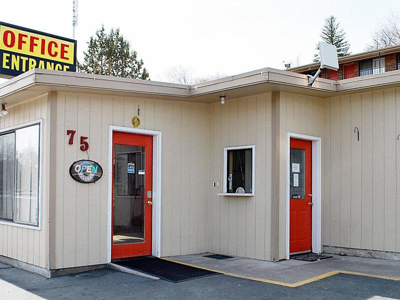 89EE6D19755E5BB5C03A2353576AA4DD