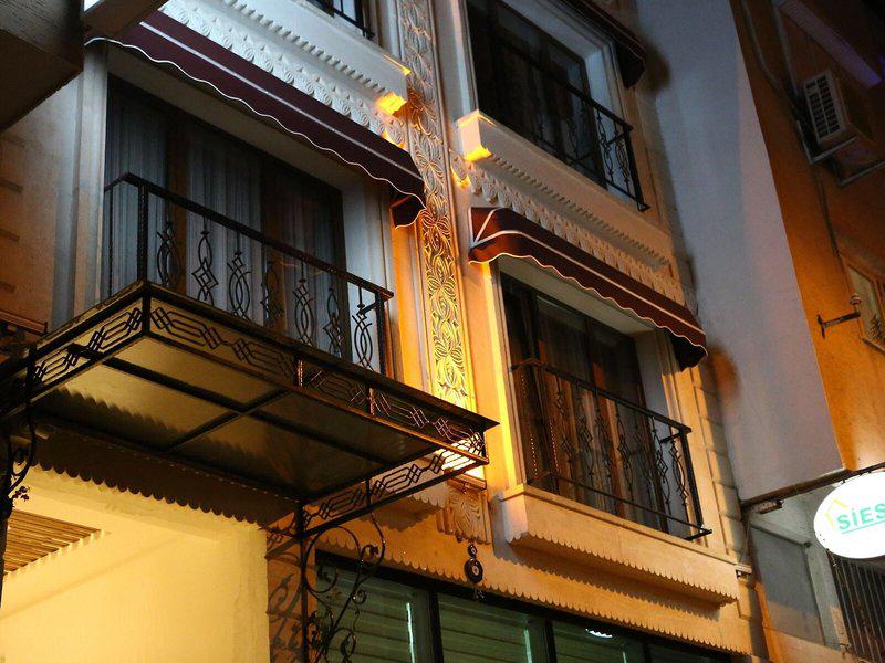 71A3761B31340D4744B14FBFEF10AF3F