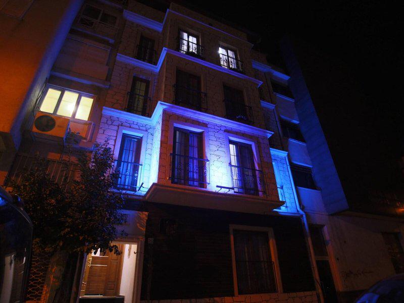 3323DB0BEAF5EC1B9B21866221935A0F