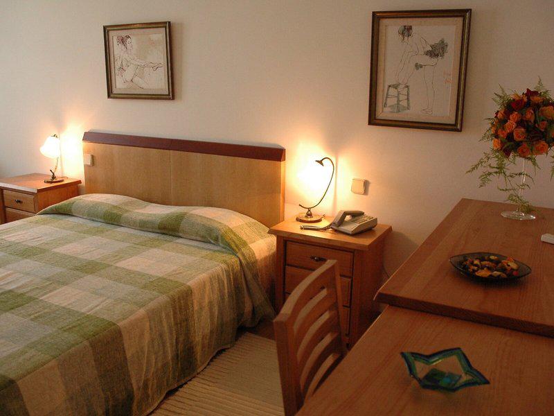 B2805CFB64DC001F5DC8A38DE38E1235