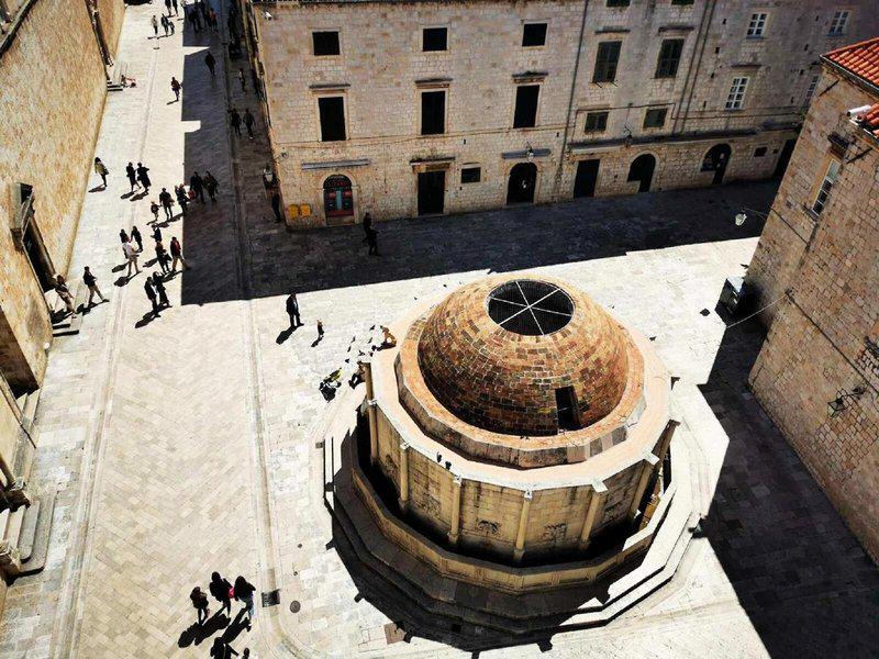 71C89507DD1452237828B485D33D45B4