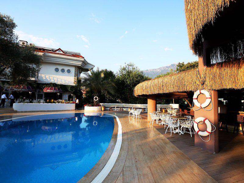 748831F1FD61E9A9F23AC6F5F9D6C5E2