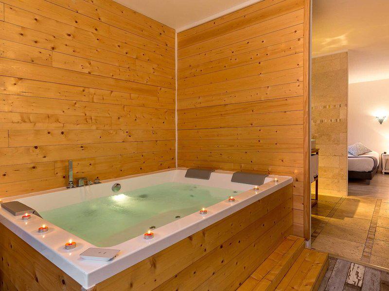 3B0E02F59528F40A6280EB53CB63D083