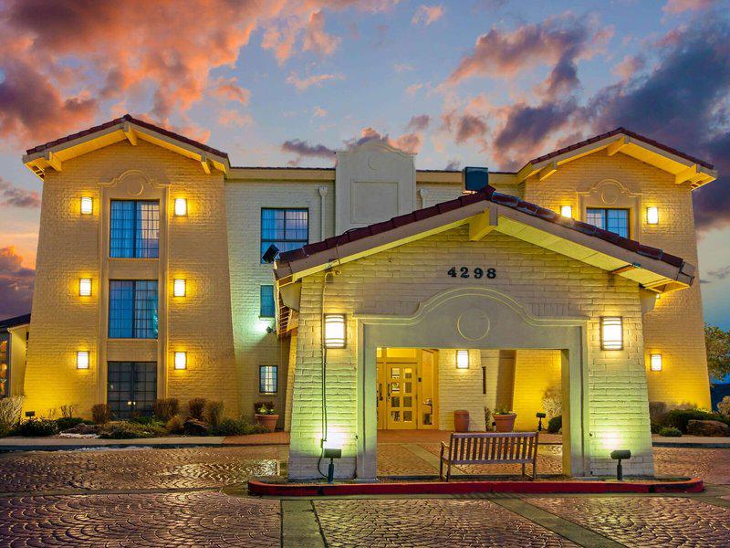 7F0BE20DB89B55539945CF700AB43448