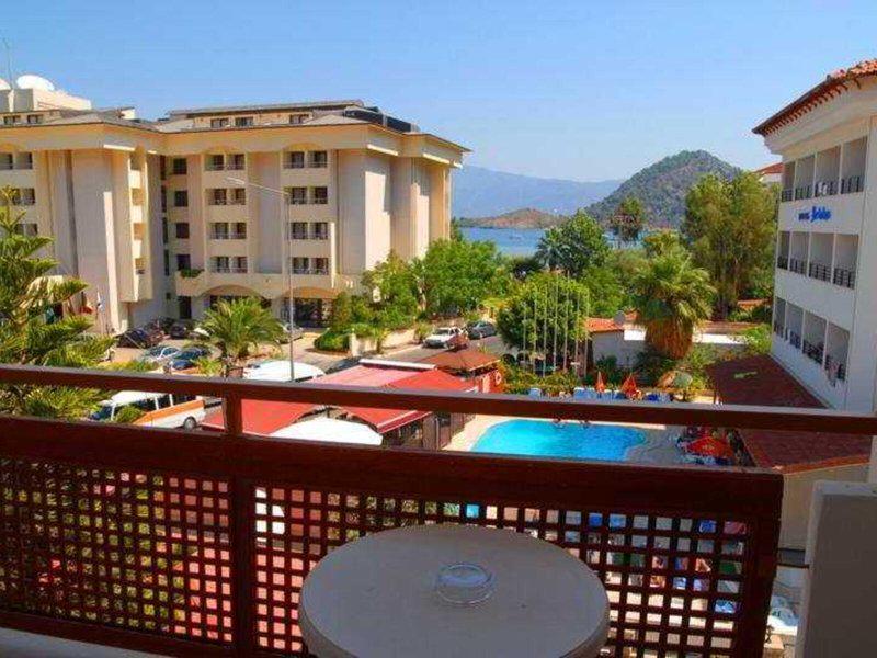 F67C71FBE7C4A46C2F3728884E63543A