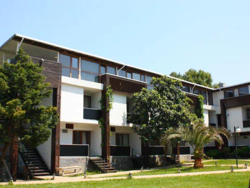 801E64C7F9A02F0115D2B149A45E1992