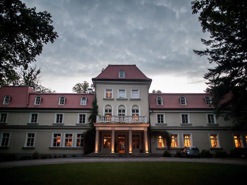 5681596C75000DDAEA05ADE4707EA9D4