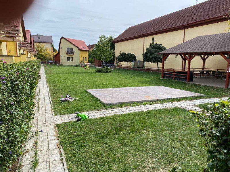 97B2052990417A7C72CAFF7F6C6C006C