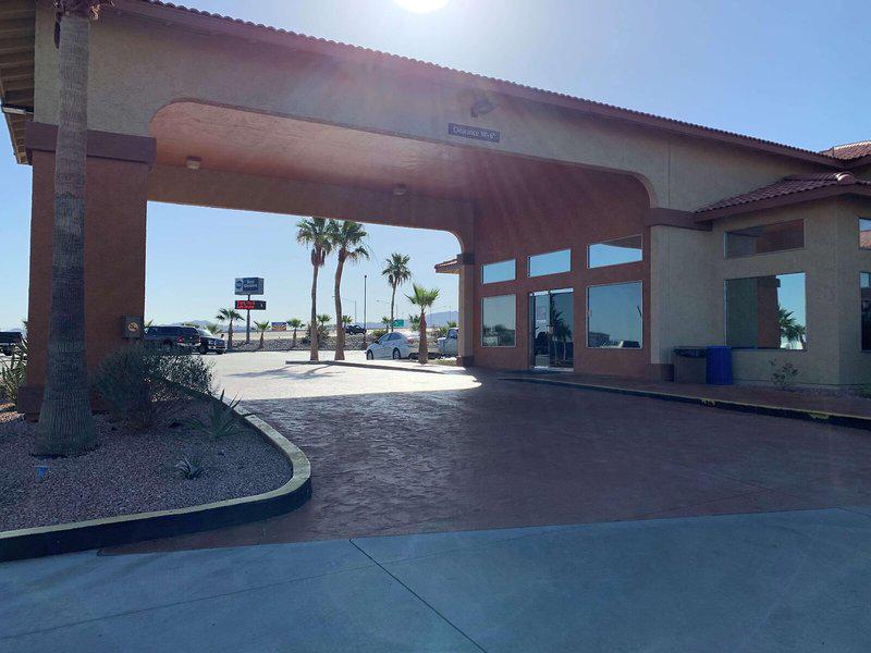 A4C1B01B03DB2BF494F6F80799F2C2EB