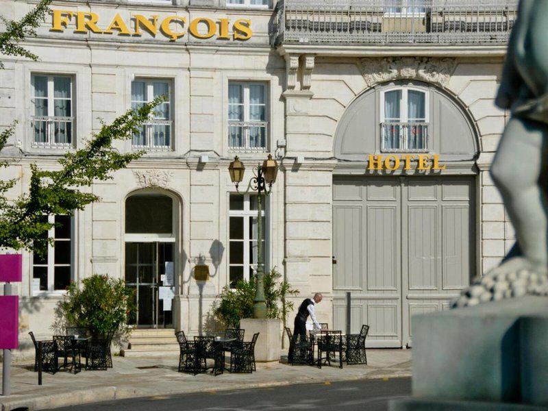 03F6A38E0B8A3A520079A9EA52153382