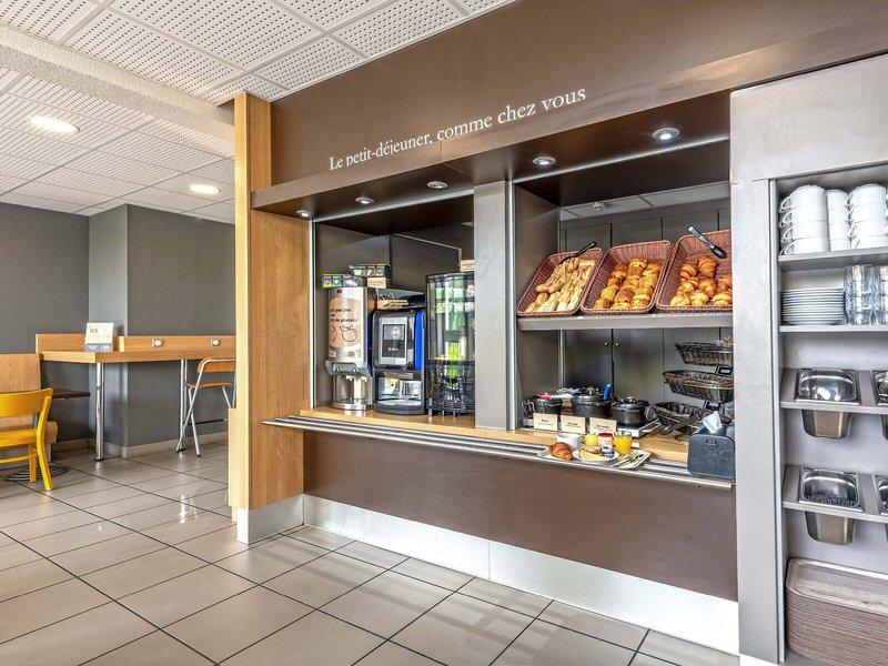 11424205CCECAD19A8A809402687414E