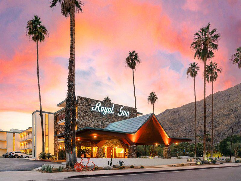 FB35B7D729EE4DA37D04F5D720EC0564