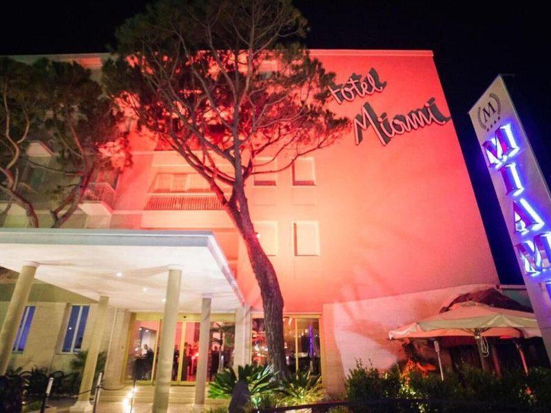 35AC2794882234B23DC8C1C5E25B736F