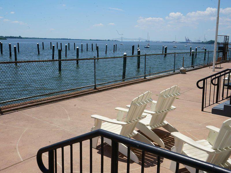 D8B97A02B7F8BAB77A607BA9A50FEF69