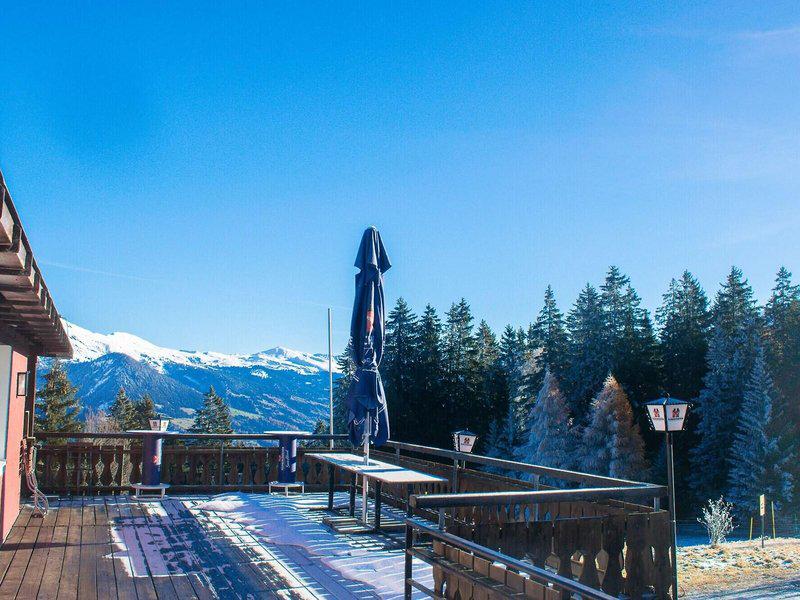 CCF02B642EB45C8EFEBB9C489F425CE4