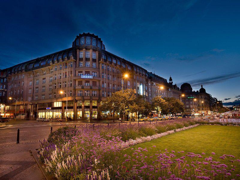 E3AD9FE1977FB72380AEF136554EDDF4