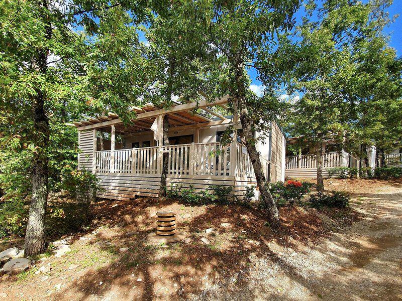 23EEA0344E27E16253A9F29DC5E34ACC