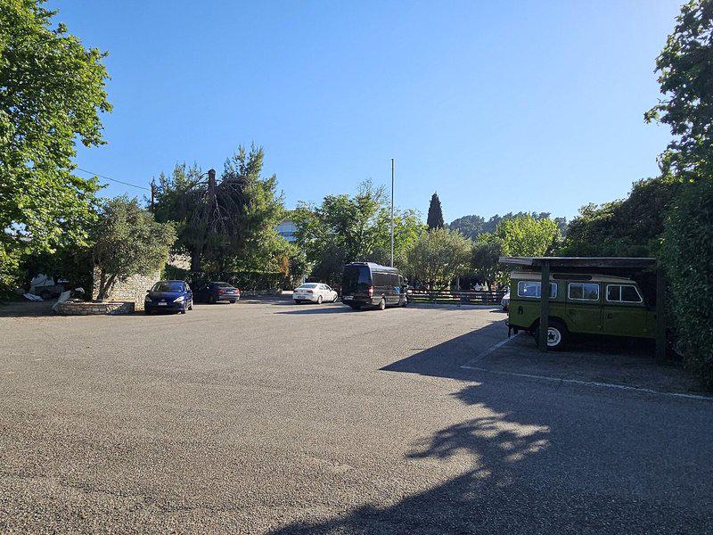 AD2B43A5C87C98003122A6952A2D8C45