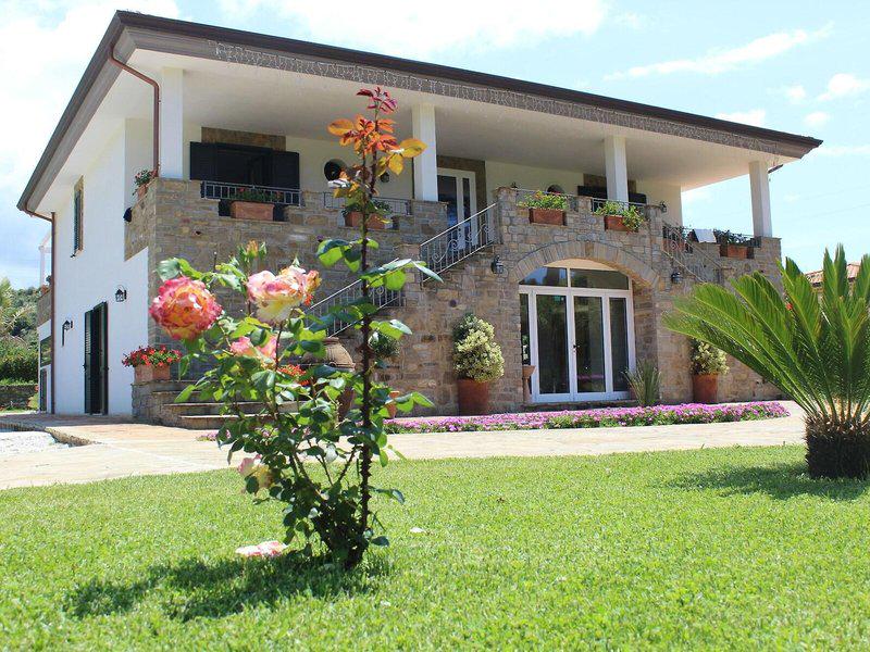 D4669E17975860D24E9DD3454F9B1880