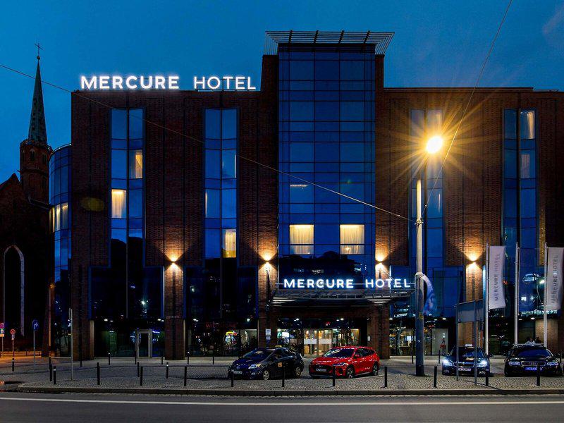 9B00FDE610A628C8442E708F65F69C94