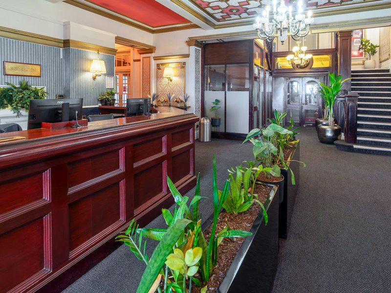 4BA31ED14235E59C96B3B318E81575F3