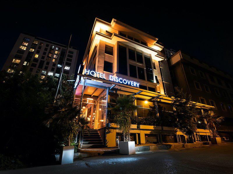 FF96ECECB1F6E79C57B43C4B3C743BEE