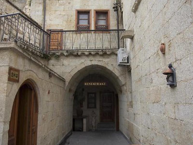 43FA9C3F25F3D92ADC4404C8EA5257A2