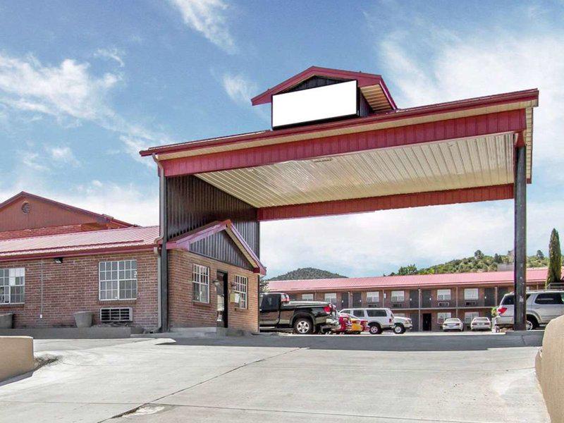 930451C17E0E7C91E1F28CCBA94F8E83