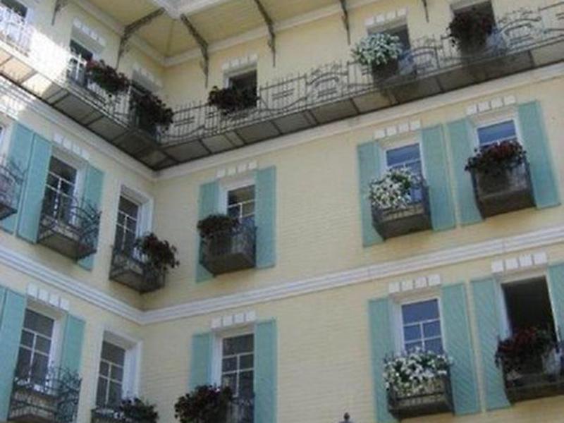 FE5F998977EE463A11810B1697D13182