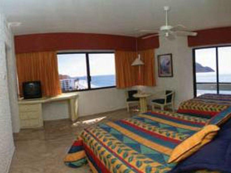 5C6A31D75DD1F95910E9CA3B50E1565D