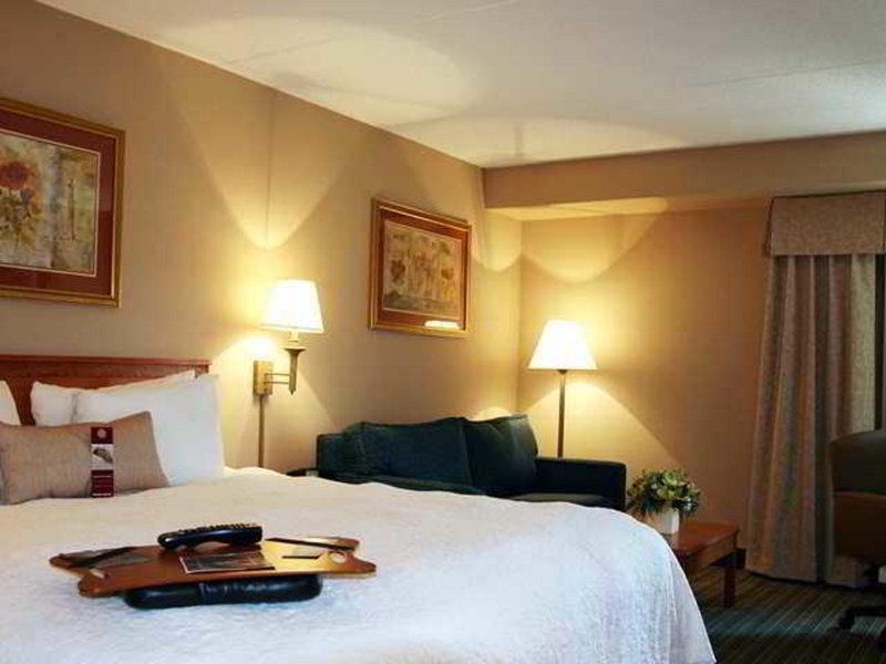 7692B52BEAED58364BCA0FB78161C2C3