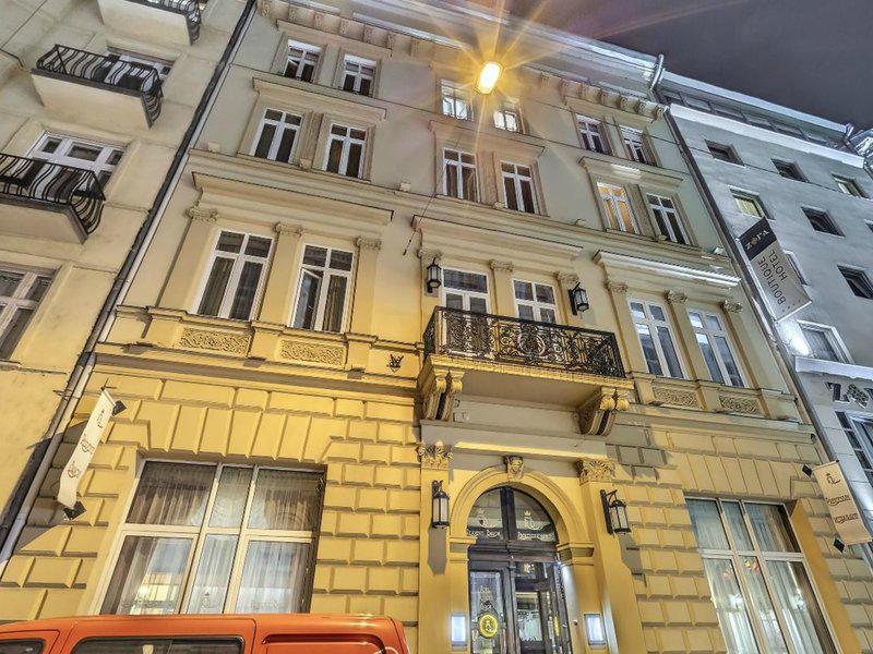 10507EB96630A07132175A58F89C7383