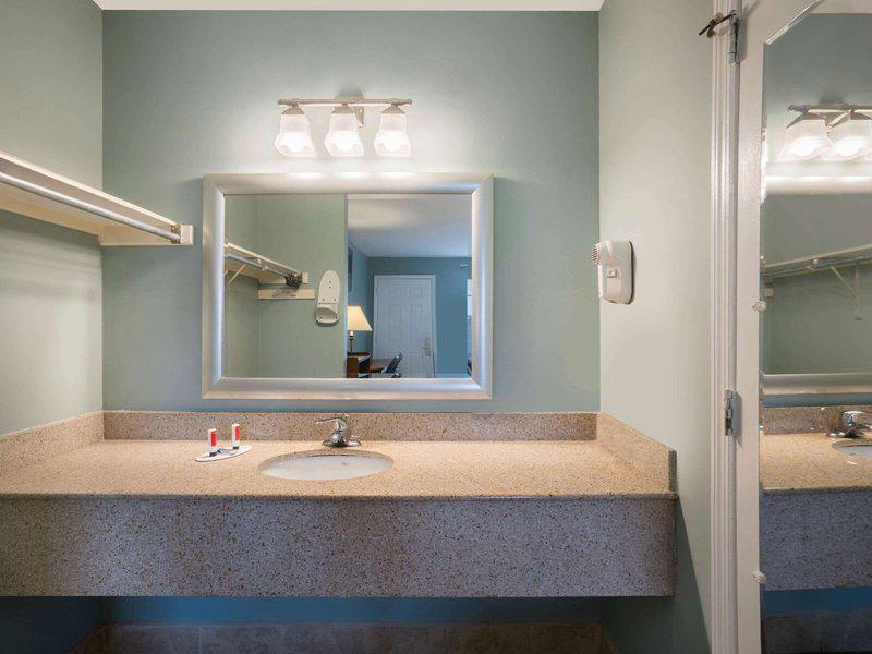 1F8118671350CF6220B3EAC01A31772F