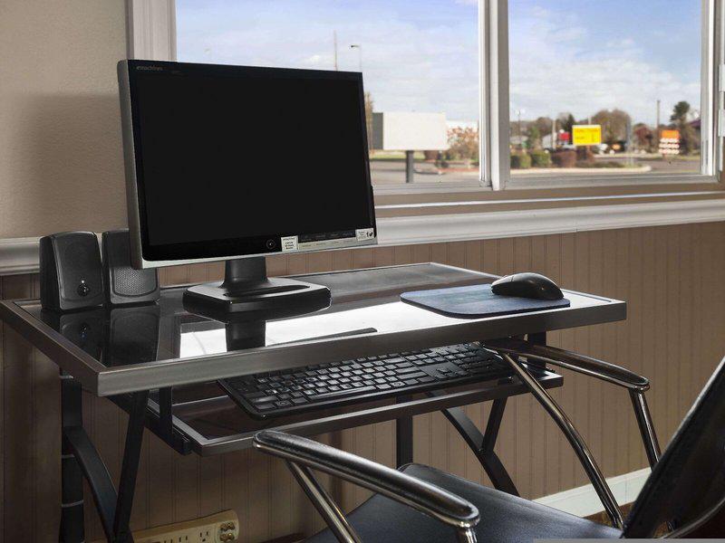 EB0EAAA51B6A25600D734B572B902D60