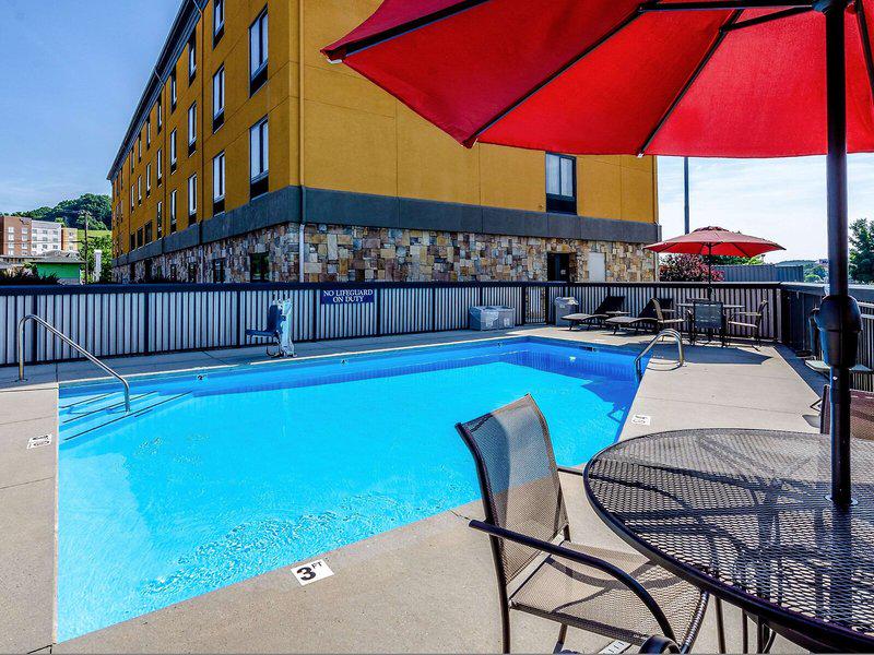 B86D5444B82898103EAD7C0DB3B60985