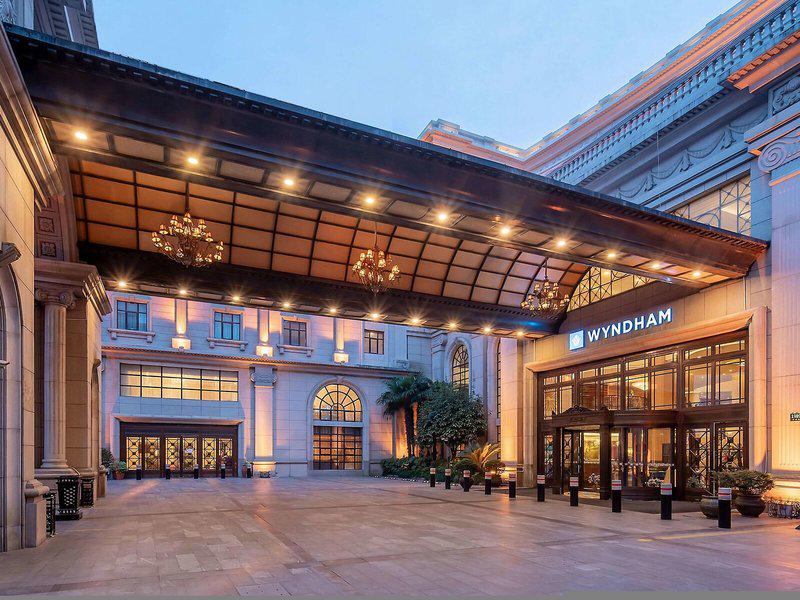 E5D449A54D5D56E8D7E621922D04B588