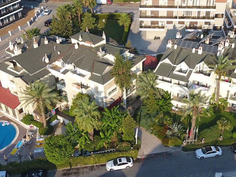 72ACB658285B9B286F98FF5054BD604C