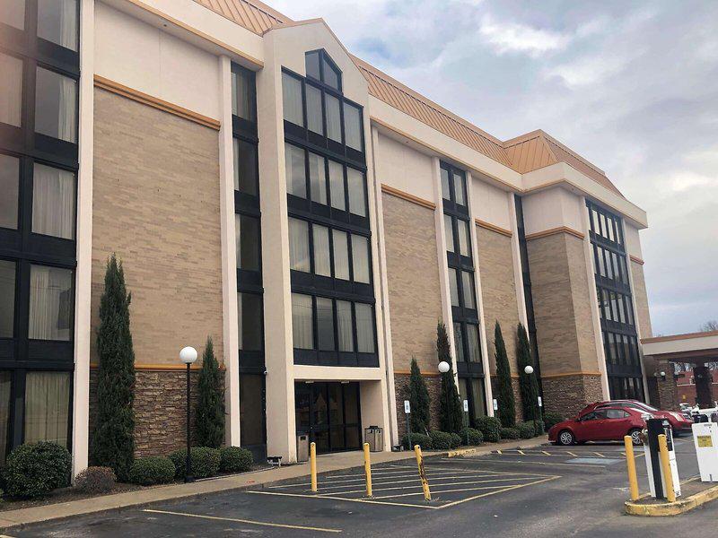 0AE5E81B2F610AD5CBA6CC6142064F75