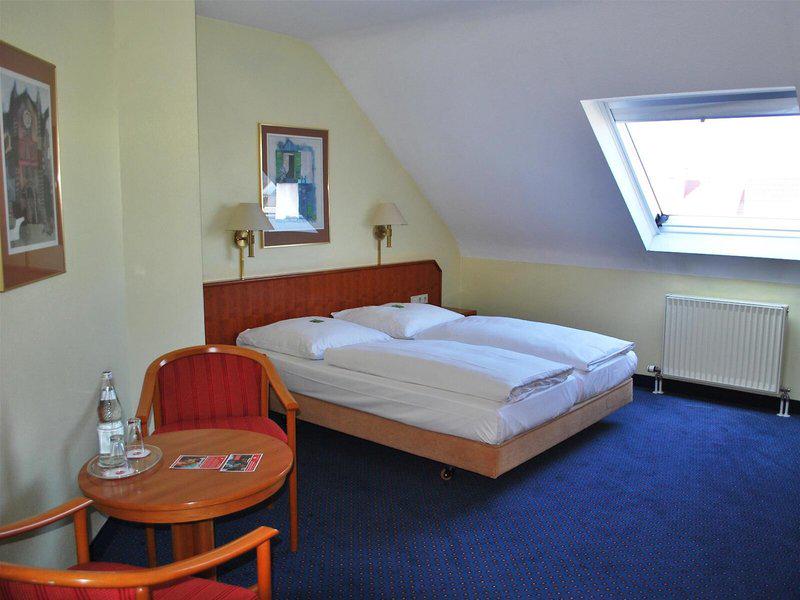 AC9EDABCA79A0538B815272F59052367