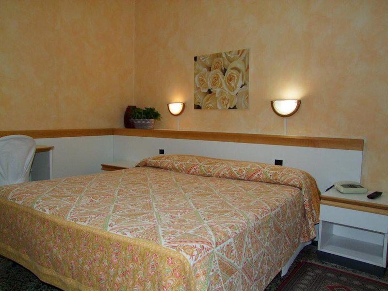 ABEAACA95FFA8268833A0DFD24B3F36A