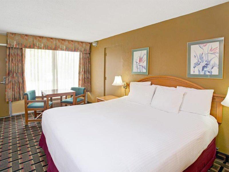 AF15CC6B5789C8D2F98754ED84186817