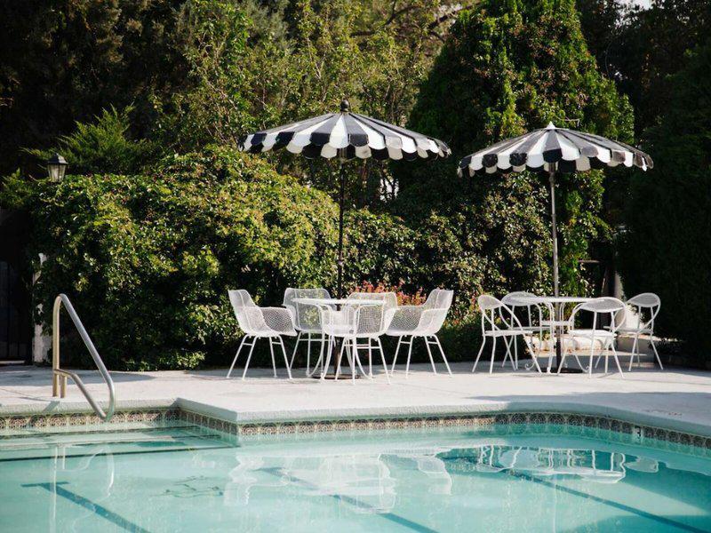 76DE8A9A1829B956F8CD39F1D38506F1