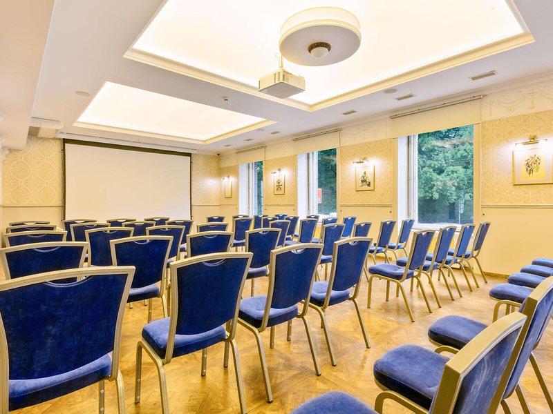 00CB50D3F68B22FFD1CB5C2C52483BBE