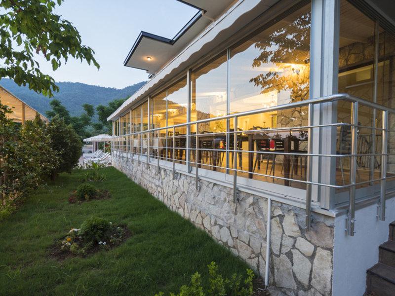 F09E73AB0426F9266621B213C90A69C5