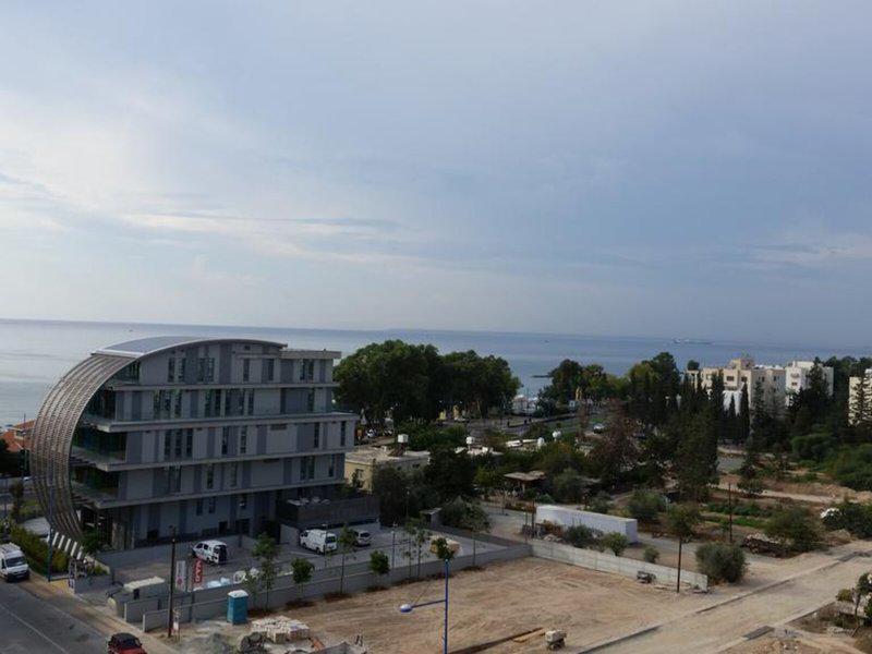 B5AECB3EB07D91BE89E93D3452C13044